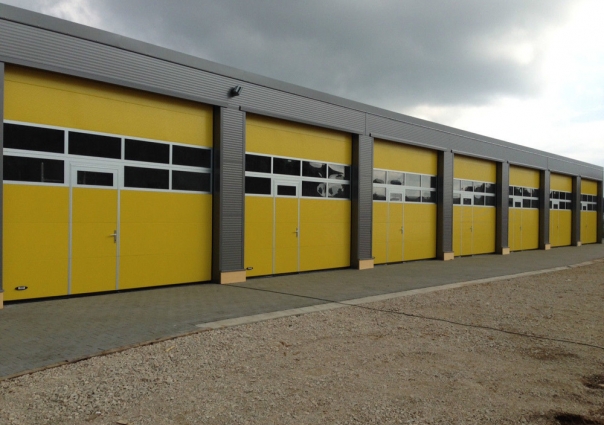 Automatic glass sectional garage door for factory 01